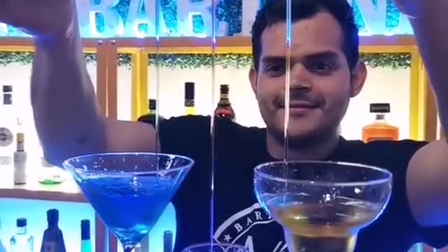 Mk Bartending. Te Espera, para que te sumes a nuestra comunidad. 📍STGO CENTRO