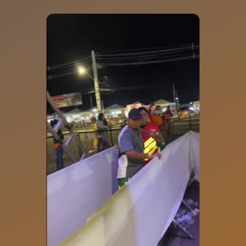 Maloka tries to go through the security check but it goes wrong...