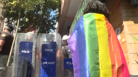 Turkish police break up Istanbul Pride march, detain over 150