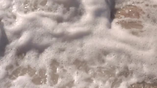 Unpredictable waves to see