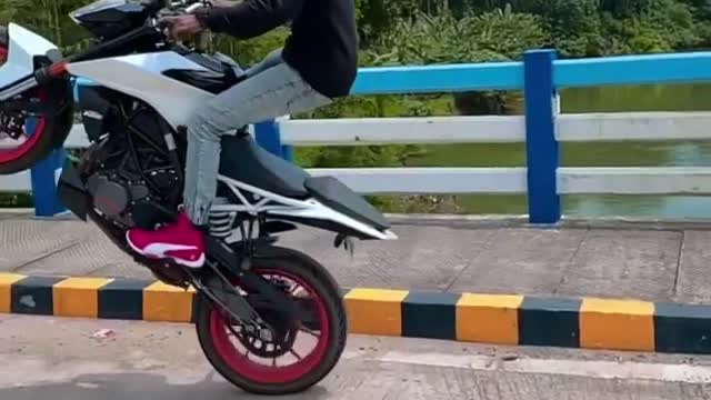 2021 Best Highway Dividers Bike Stunts