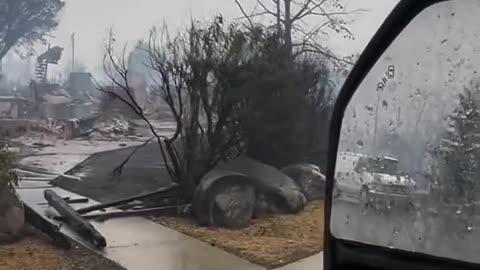🇨🇦🔥🔥🔥Jasper, Alberta, brannte heute Morgen bis auf die Grundmauern nieder ...