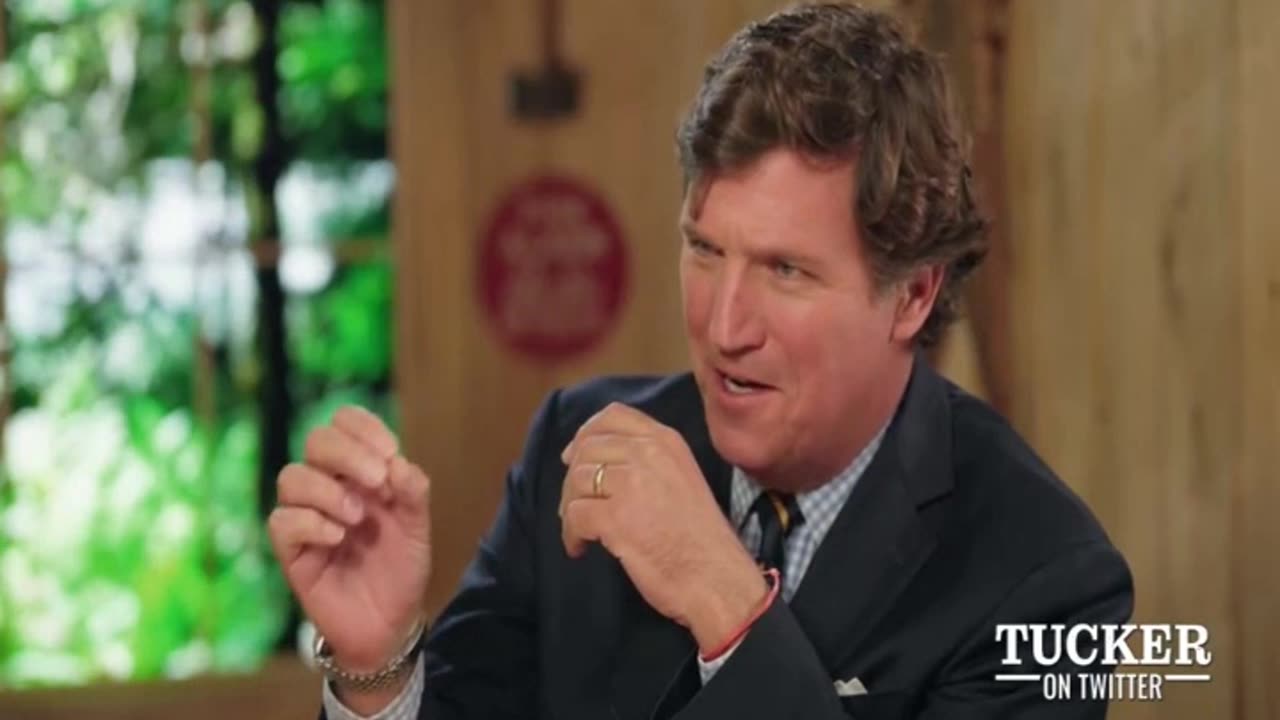 71 mirrored 17, We Are Watching A Movie