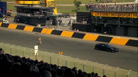 Nissan GTR Vs a Woman | Top Gear Festival Sydney