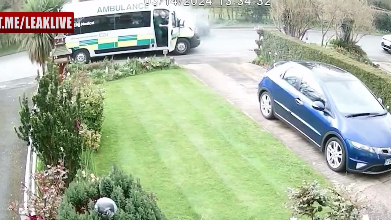 Ambulance in UK explodes - is this the EV's?