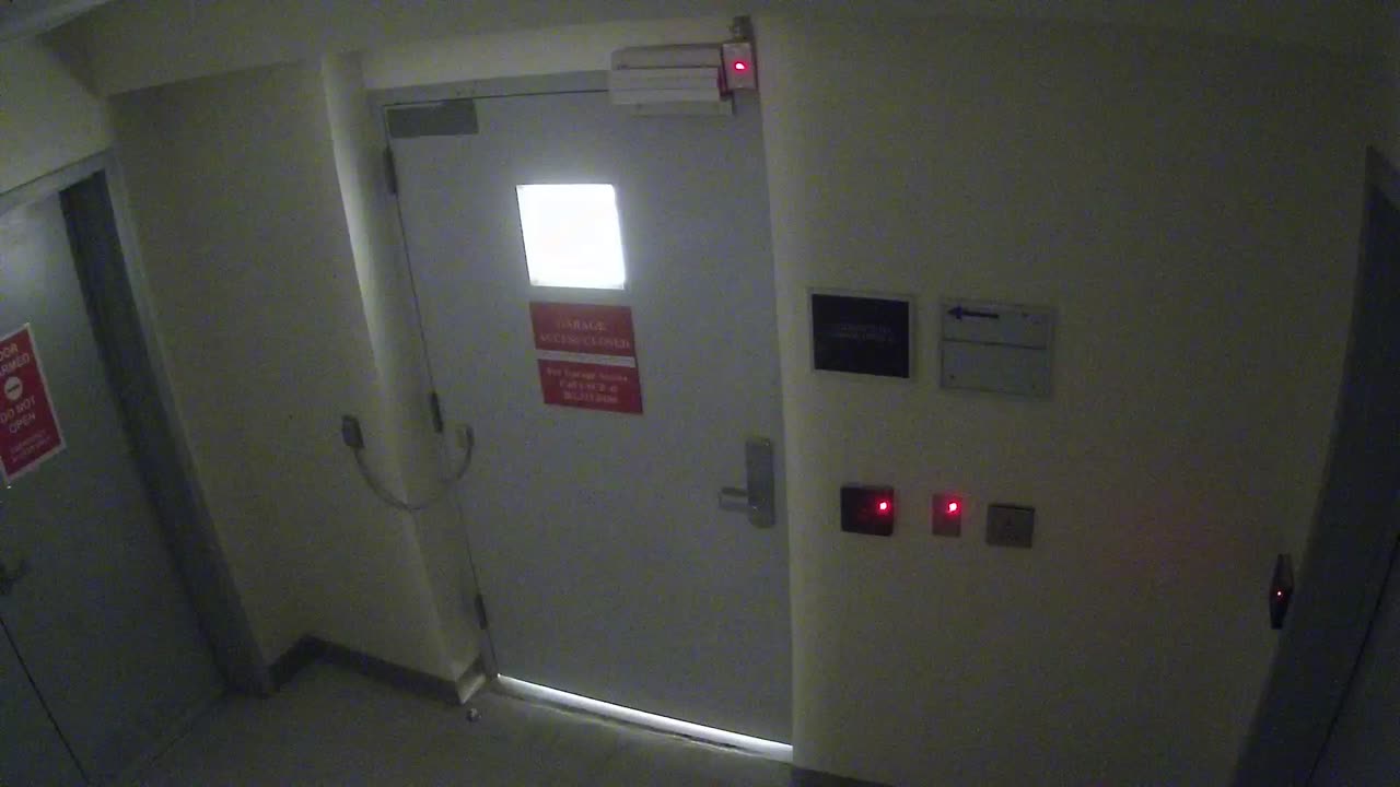 5180CHOBBANorthLobbyStair8_2021-01-05_01h20min01s667ms.mp4