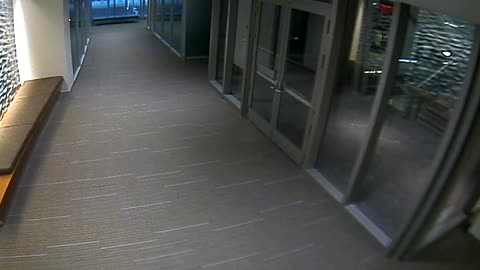 8418OHOB04O4C1CorridortoAtrium_2021-01-05_16h36min40s487ms.mp4
