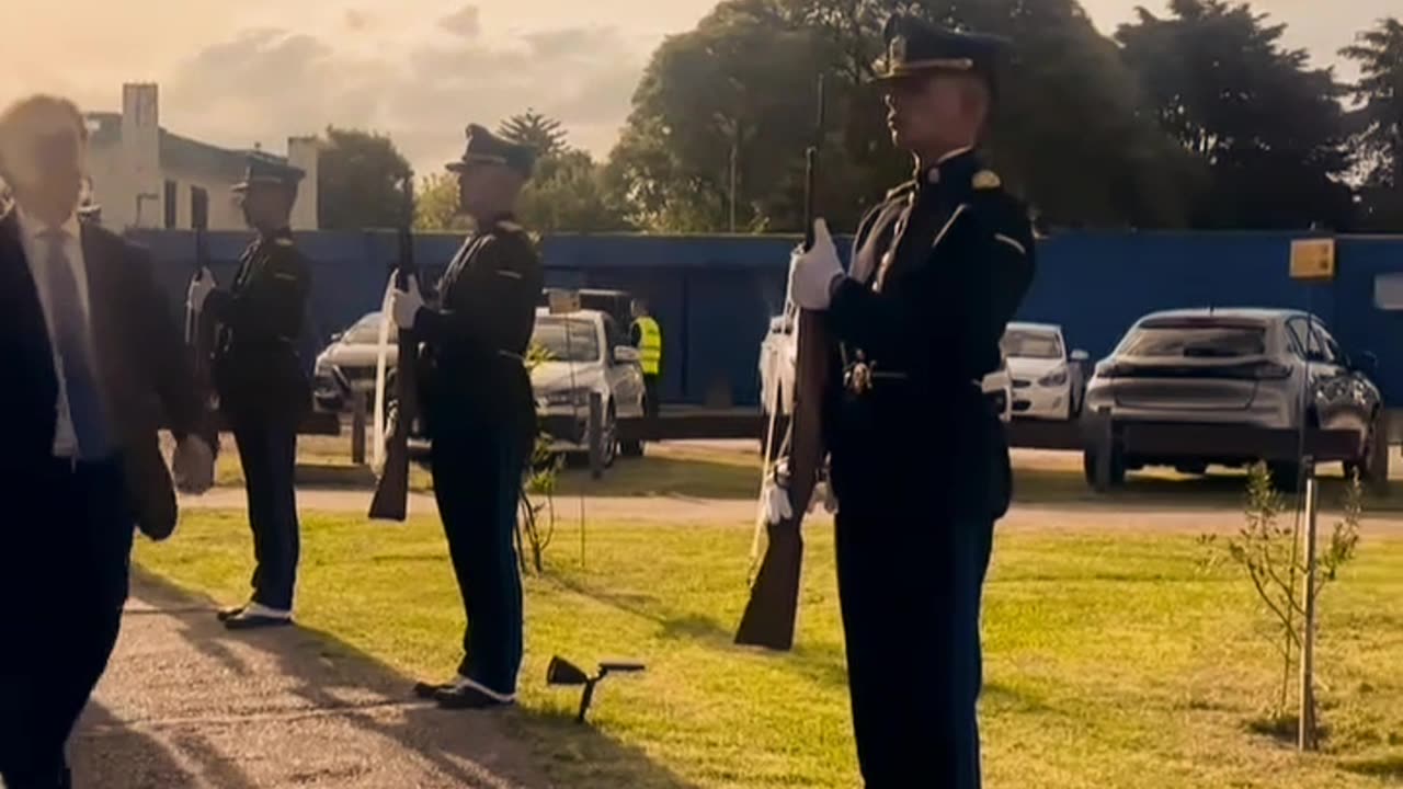 Lacalle Pou en el acto de egreso de oficiales ayudantes de la Policía Nacional, Promoción LXXV