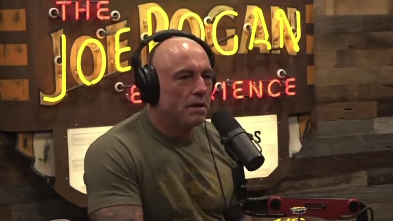 Joe Rogan on screwing over the residents of Maui to take their land.