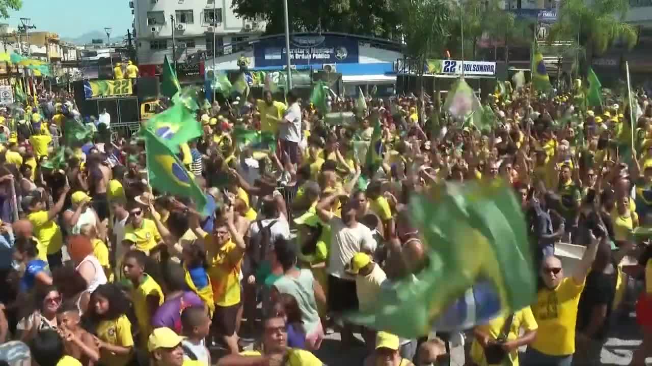 Brazil's Bolsonaro leads rally in Rio de Janeiro state days before presidential election | AFP