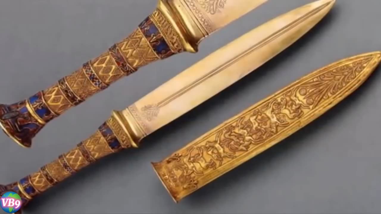 Is Tutankhamen's Dagger Made of "Alien Gold"?