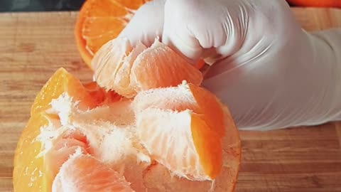 orange hacks : The right way to peel an orange | #shorts #orange #lifehacks #mb_kitchenette