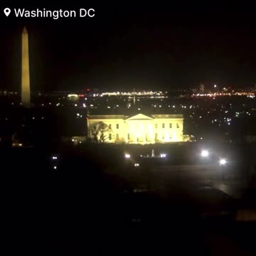 🚨#BREAKING: A unauthorized vehicle has crashed into White House Grounds gate
