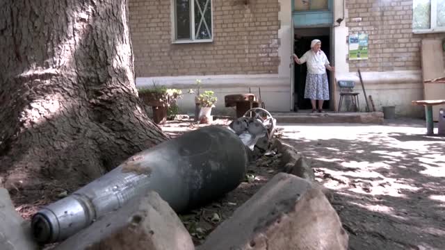 Residents on Ukraine's frontline refuse to leave, fear for youth