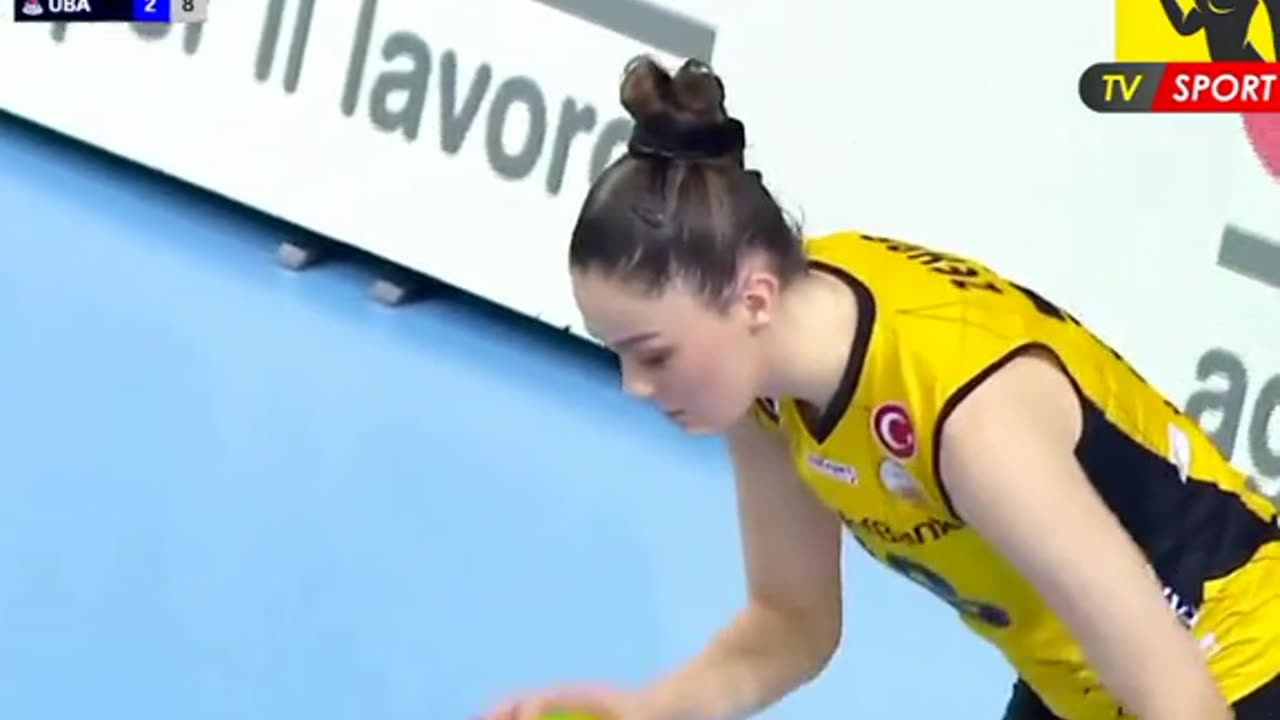 Zara Gunes #viralreels #viralvideo #viral #viralpost #shorts #shortsvideos #shortstory #trend