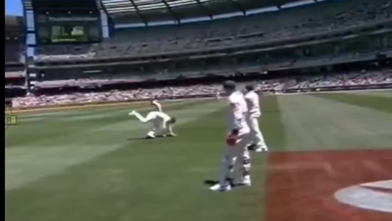 Cricket Funny Moments...Funny clips.......