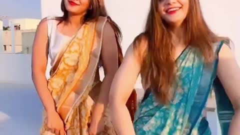 Indian beautiful 2 girls dance