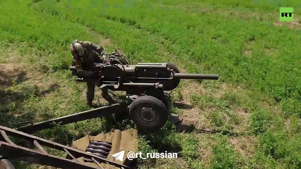 The Russian military demonstrated the operation of the Vasilyok mortar.