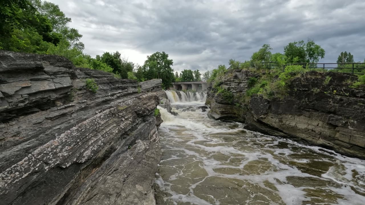 🍁 Hiking The Greenbelt 4 Different Trails & Exploring The Hog's Back Park In Ottawa 💦 Canada 🍀🍃