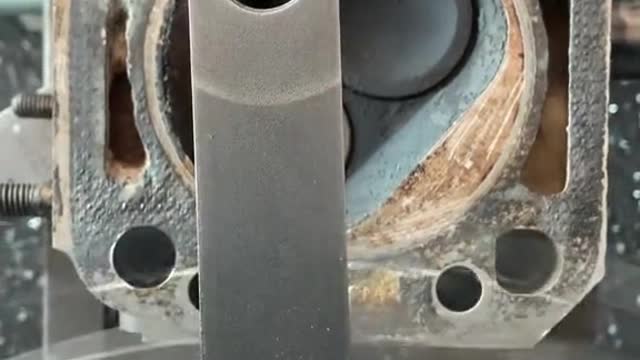 Cylinder surface grinding maintenance