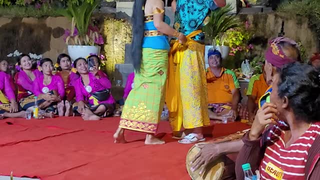 Awkward dancing with woman in Indonesia