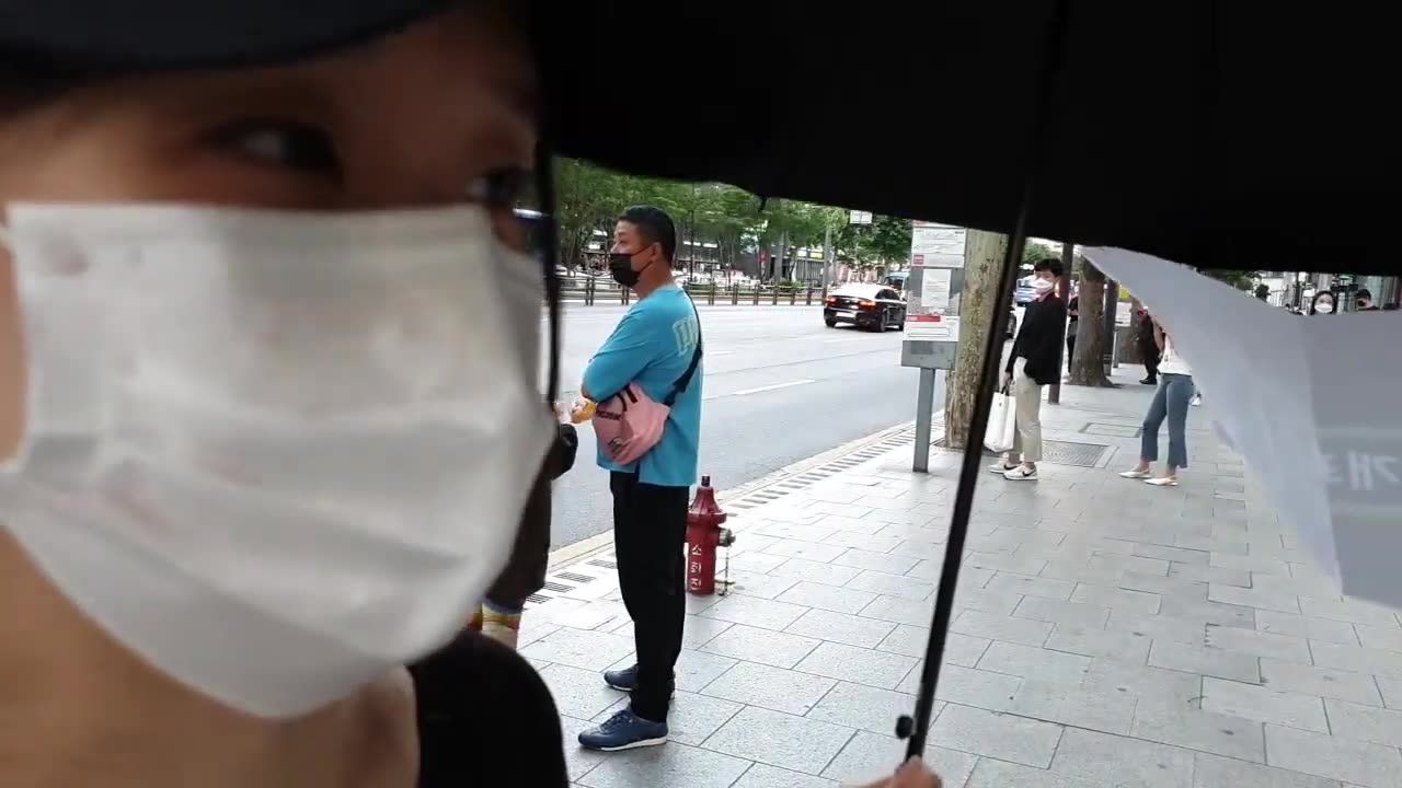 20200604_V3_S01(BfiQ_Bf7E-c)블랙시위의 여성 청년 좀 더 강한것으로