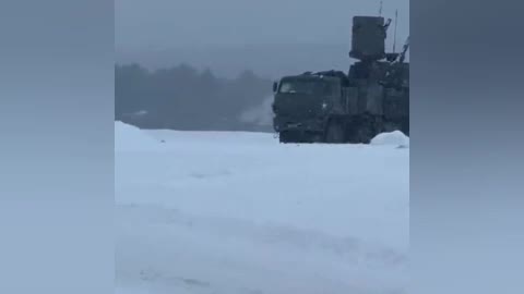 During the exercises in Voronezh, the military deployed equipment in front of the kindergarten