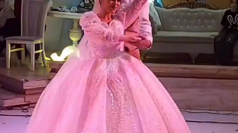 Beautiful dance of the bride😍💃