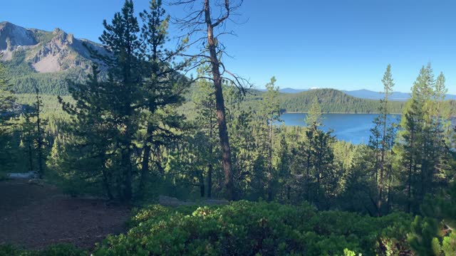 Central Oregon – Paulina Lake “Grand Loop” – Lake Views in BOTH Directions! – 4K