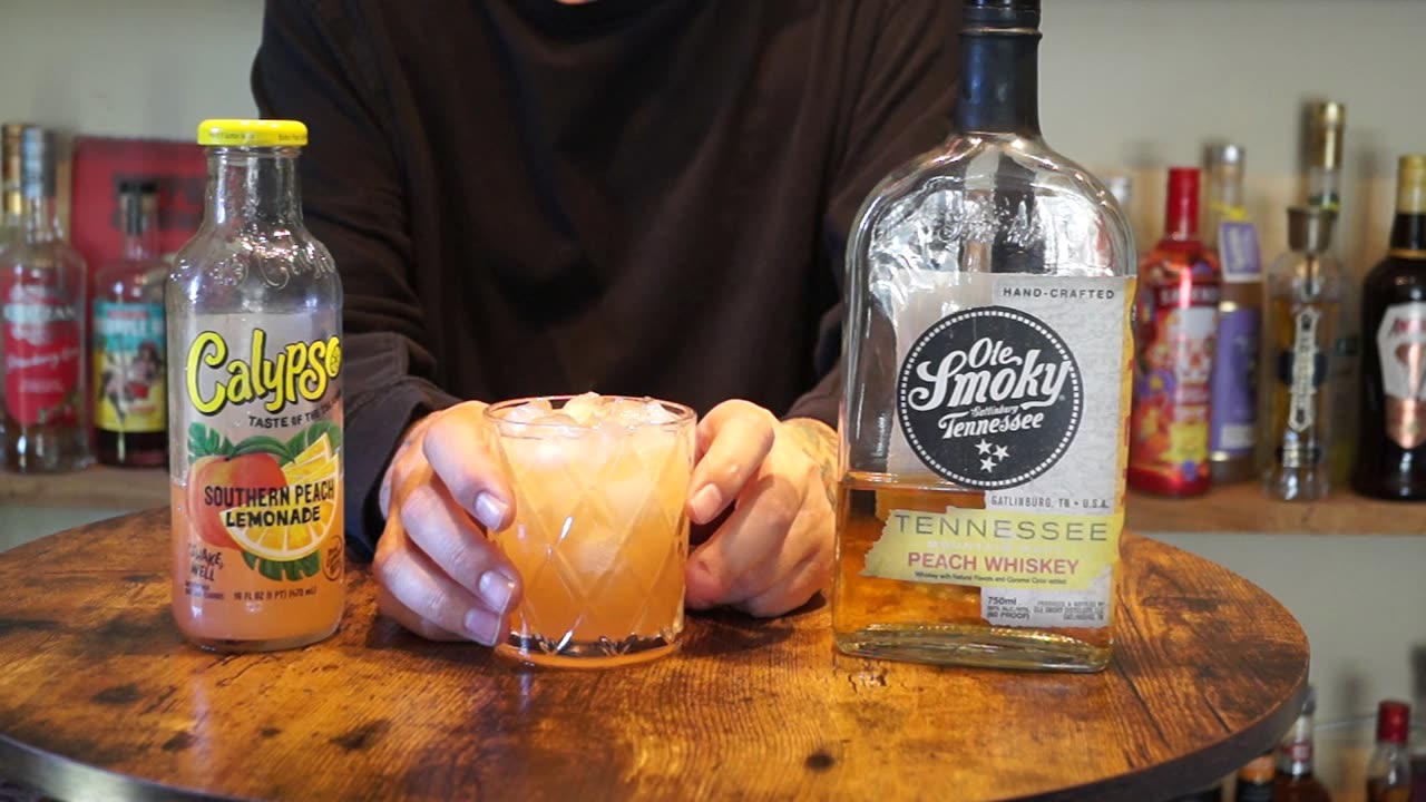 Ole Smoky Peach Whiskey & Calypso Southern Peach Lemonade