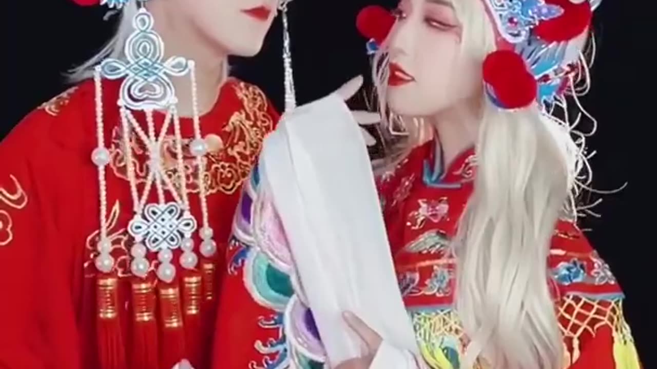 Chinese Traditional Costume Transformation