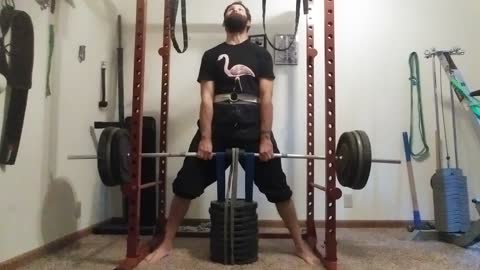 18 inch Deadlift Against Band Tension