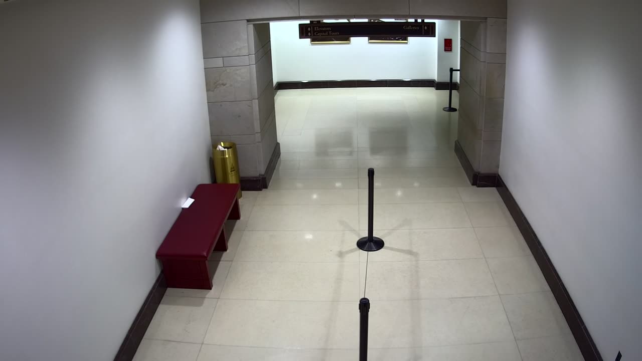 7080CVCULElevator17-18toGalleries_2021-01-05_16h20min01s527ms.mp4