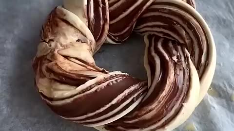 How I learnt to bake (plus Christmas Nutella pastry wreath tutorial)