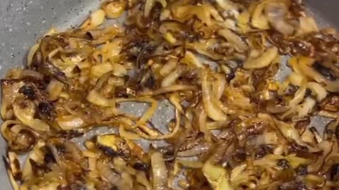 49-Frango na cebola e molho que é uma delicia