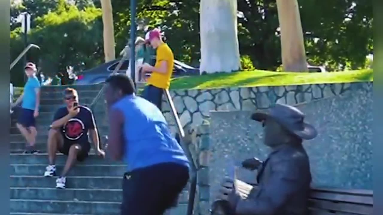 Full fun with fake statue prank😂👋🤣