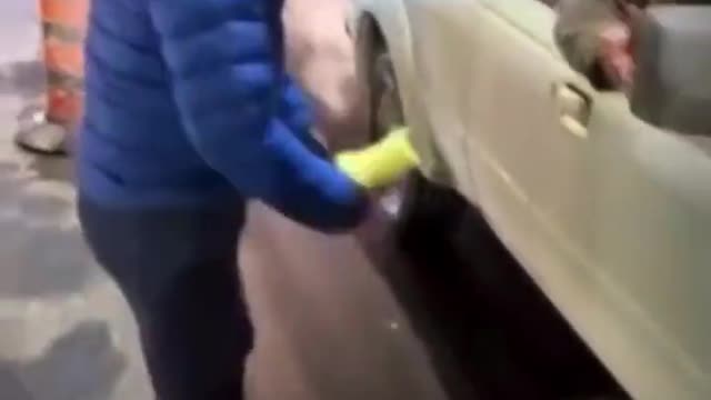 Trudeau seems a little unhinged.