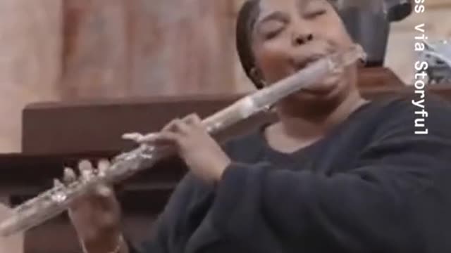 Lizzo Playing AntiqueFlutes During Library ofCongress Visit is ICONIC