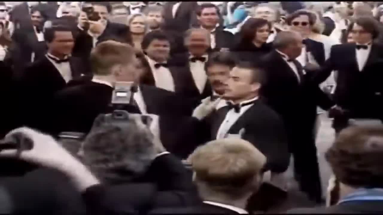 Jean-Claude Van Damme vs. Dolph Lundgren [Cannes, 1992]