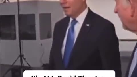 Covid θέατρο παιγμένο από…μαριονέτες!