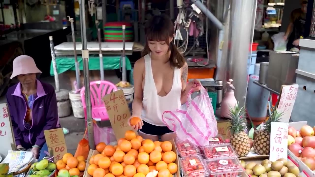 18-year-old girl at the fruit stall｜水果攤的少女｜Gadis berusia 18 tahun di gerai buah-buahan｜果物屋の18歳の女の子