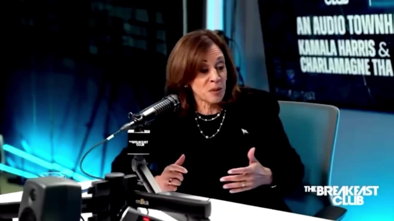 Does Kamala Harris ADJUST earpiece during Interview?!