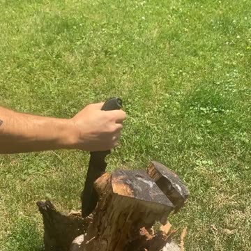 Smashing Old Wood 🪵 With My Schrade SCHF 52