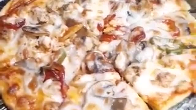 بيتزا رائعة سهلة التحضير 🍕🍕🍕🍕