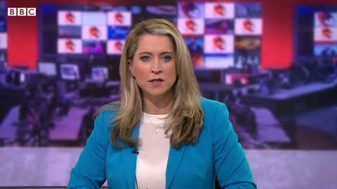 North Korea fires suspected intercontinental ballistic missile - BBC News_1