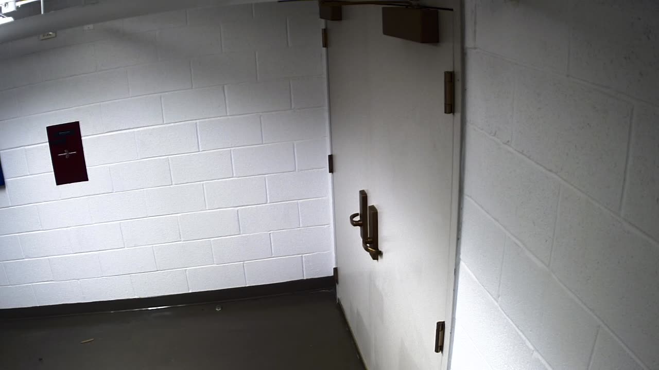 7090CVCLLStair45South_2021-01-05_01h57min10s163ms.mp4