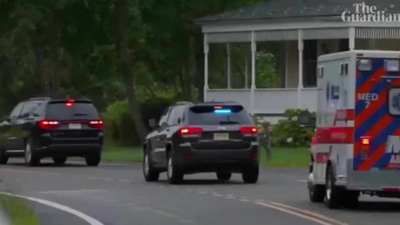 Donald trump convoy leaves new jersey