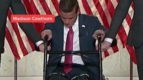 que elegancia de este caballero 🥰