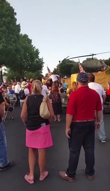 Someone just tried stabbing New York Governor candidate Lee Zeldin in Fairport NY.