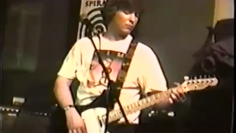 1994 LLAMASAURUS LIVE AT THE SPIRAL